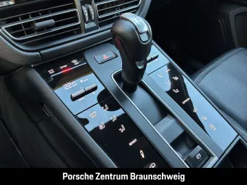 PORSCHE Macan BOSE Panorama Luftfederung Rückfahrkamera
