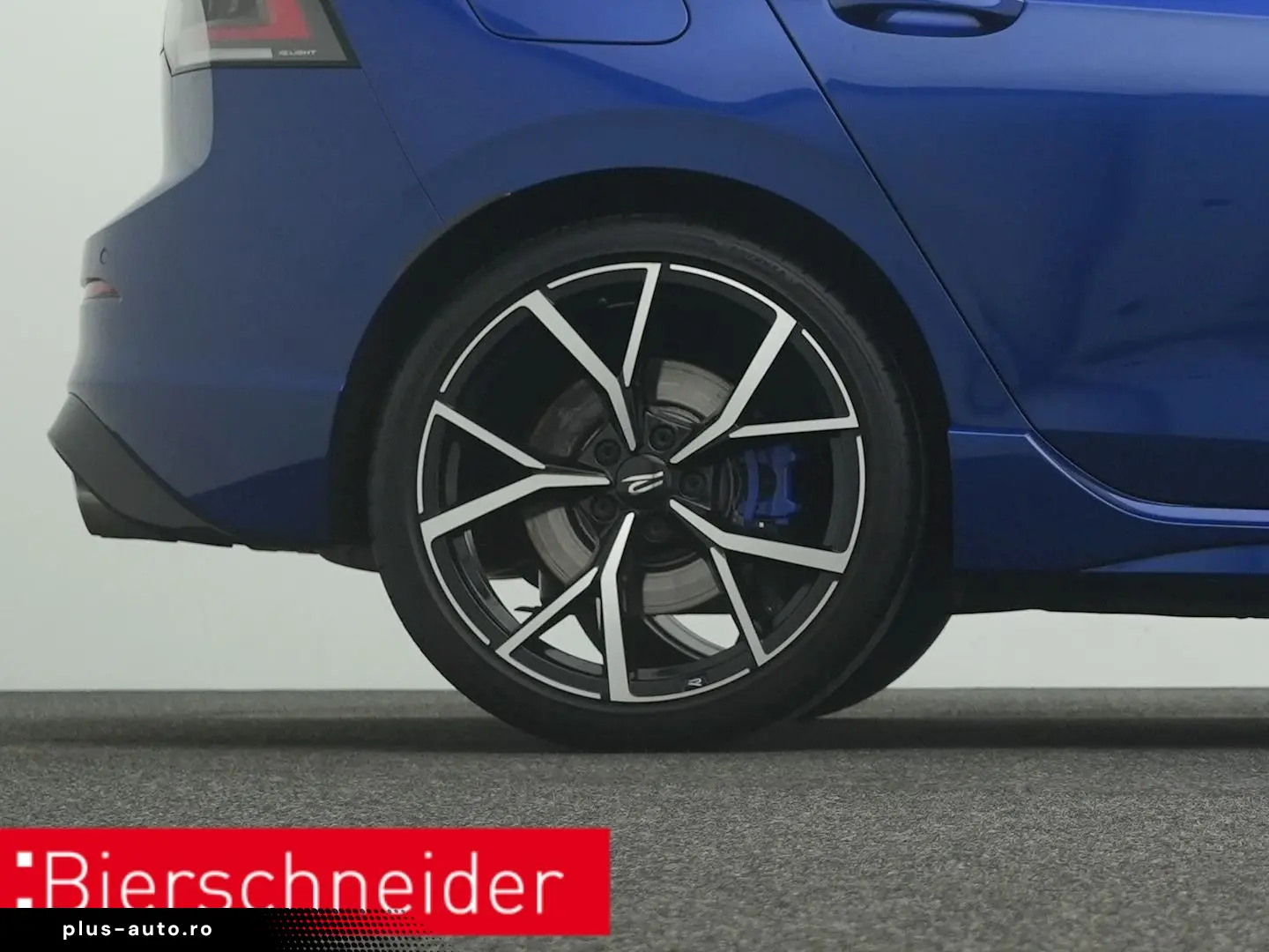 VW Golf R 8 2.0 TSI DSG 4Mo. BLACK-STYLE 5-J-GAR PA