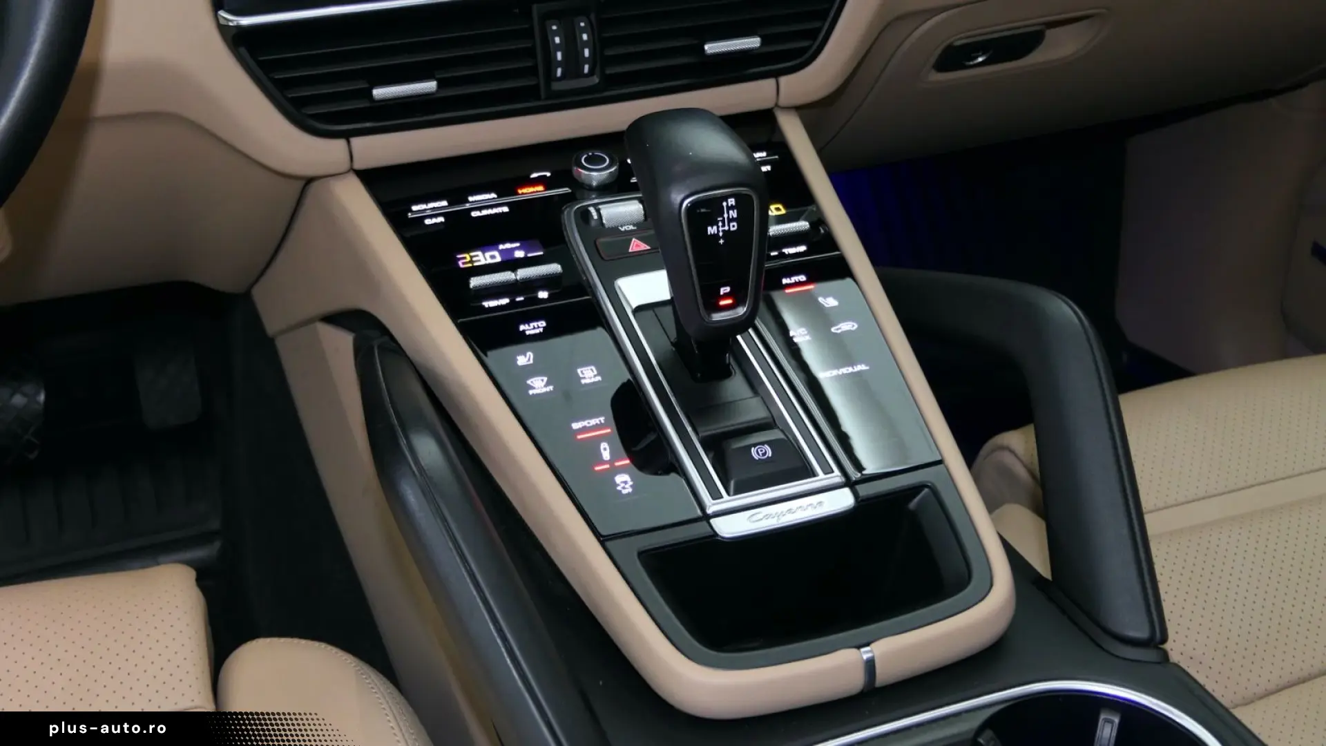 PORSCHE Cayenne Platinum Edition PANO Sport-Design Softc