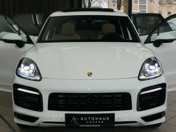 PORSCHE Cayenne Platinum Edition PANO Sport-Design Softc