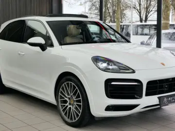 PORSCHE Cayenne Platinum Edition PANO Sport-Design Softc