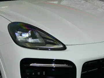 PORSCHE Cayenne Platinum Edition PANO Sport-Design Softc