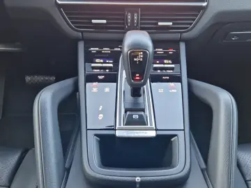 PORSCHE Cayenne Coupé 360 InnoD 4RadLenk. SoftClose Luft