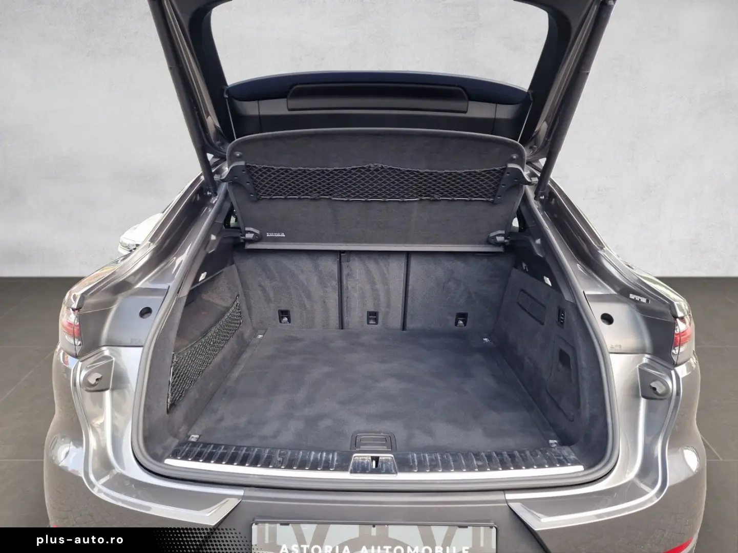 PORSCHE Cayenne Coupé 360 InnoD 4RadLenk. SoftClose Luft