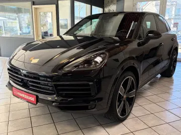 PORSCHE Cayenne Platinum Edition 1.Hand   Porsche Scheck