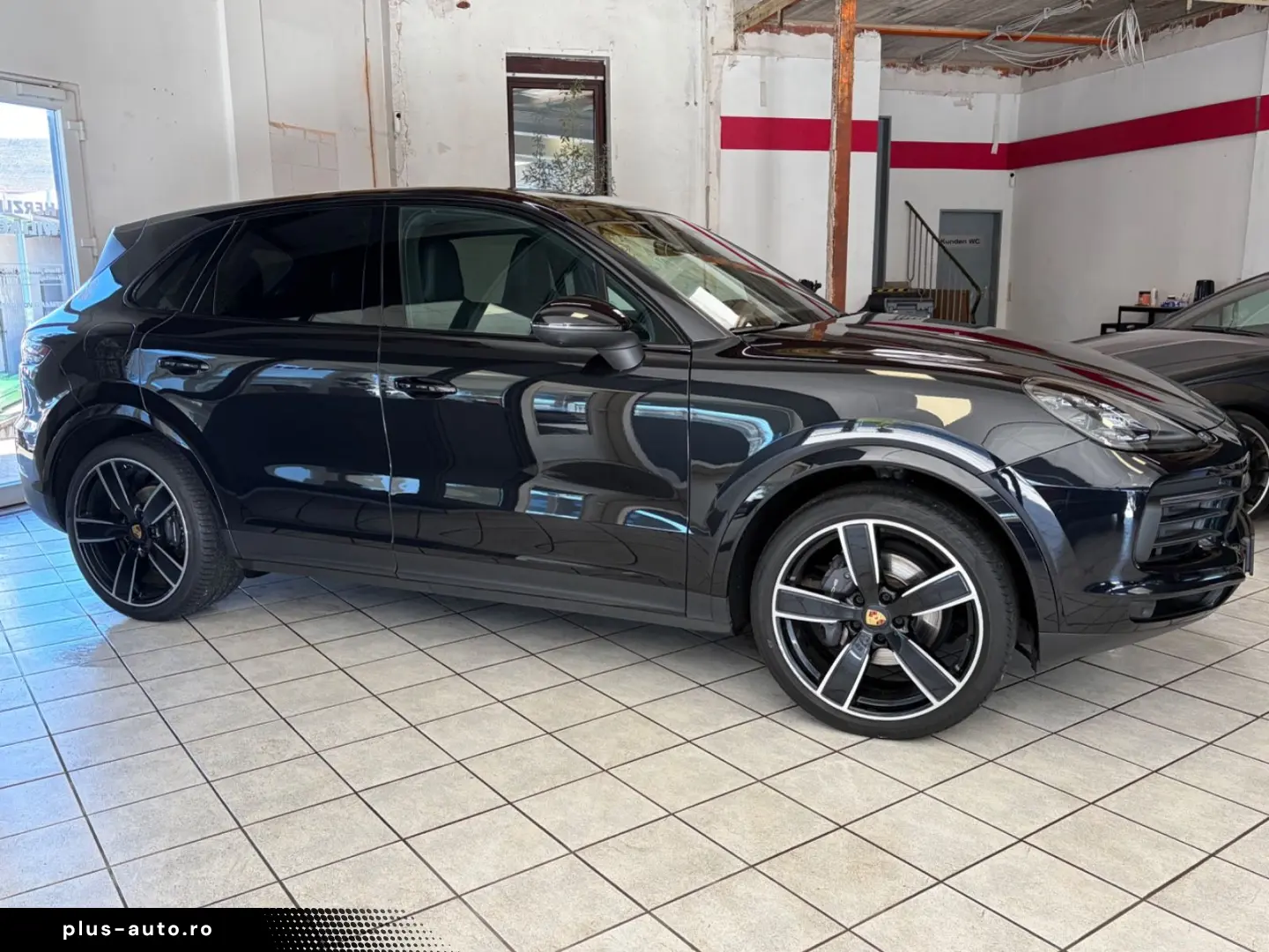 PORSCHE Cayenne Platinum Edition 1.Hand   Porsche Scheck