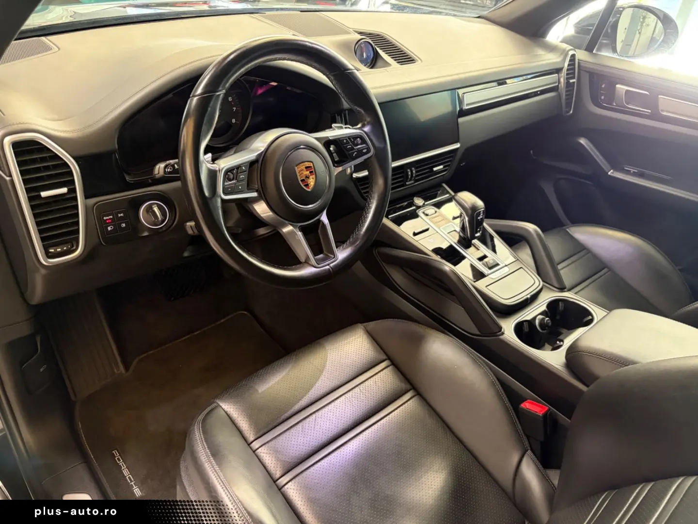 PORSCHE Cayenne Platinum Edition 1.Hand   Porsche Scheck