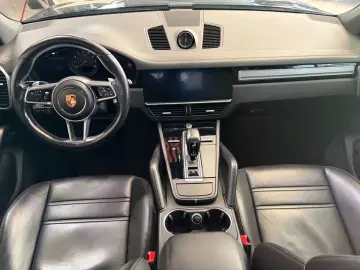 PORSCHE Cayenne Platinum Edition 1.Hand   Porsche Scheck