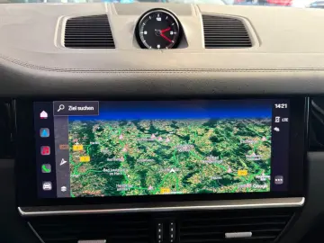 PORSCHE Cayenne Platinum Edition 1.Hand   Porsche Scheck