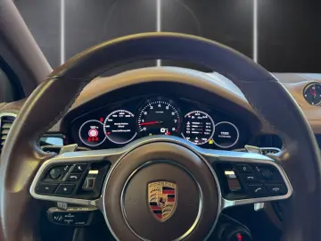 PORSCHE Cayenne S Platinum Edition Approved Memory Bose