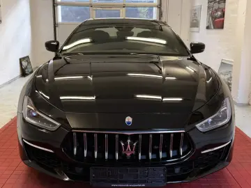 Maserati Ghibli 3.0 GranLusso ACC Softclose Kamera Keyless