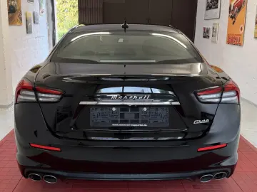 Maserati Ghibli 3.0 GranLusso ACC Softclose Kamera Keyless