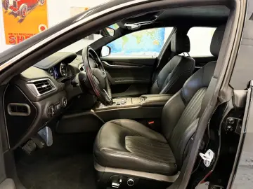 Maserati Ghibli 3.0 GranLusso ACC Softclose Kamera Keyless