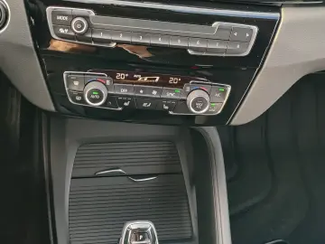 BMW X1 2.0 150 CP  - Revizii la Bavaria