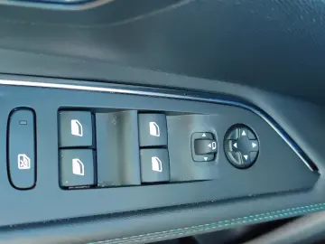 Peugeot 3008 Automata - 1.5 130 CP ALLURE PACK