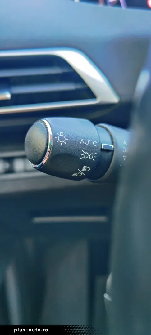 Peugeot 3008 Automata - 1.5 130 CP ALLURE PACK