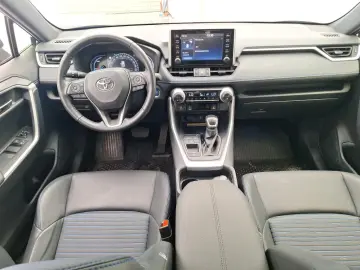 RAV 4 15000 KM - REVIZII LA TOYOTA - GARANTIE 2031