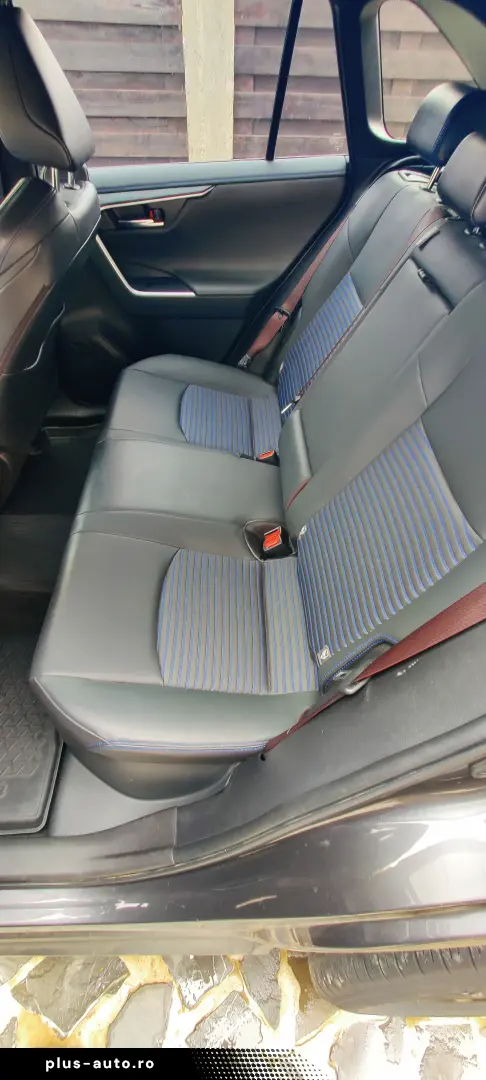 RAV 4 15000 KM - REVIZII LA TOYOTA - GARANTIE 2031