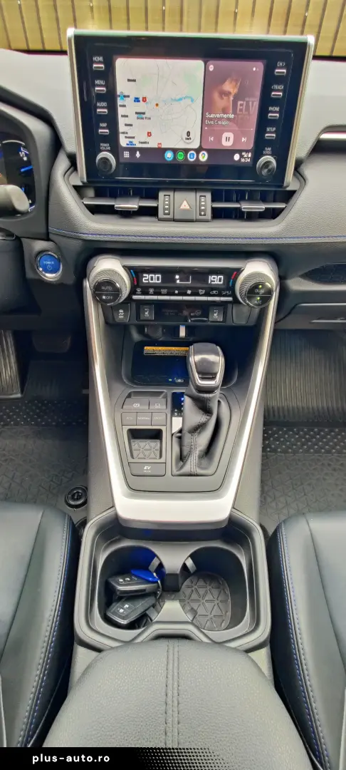 RAV 4 15000 KM - REVIZII LA TOYOTA - GARANTIE 2031