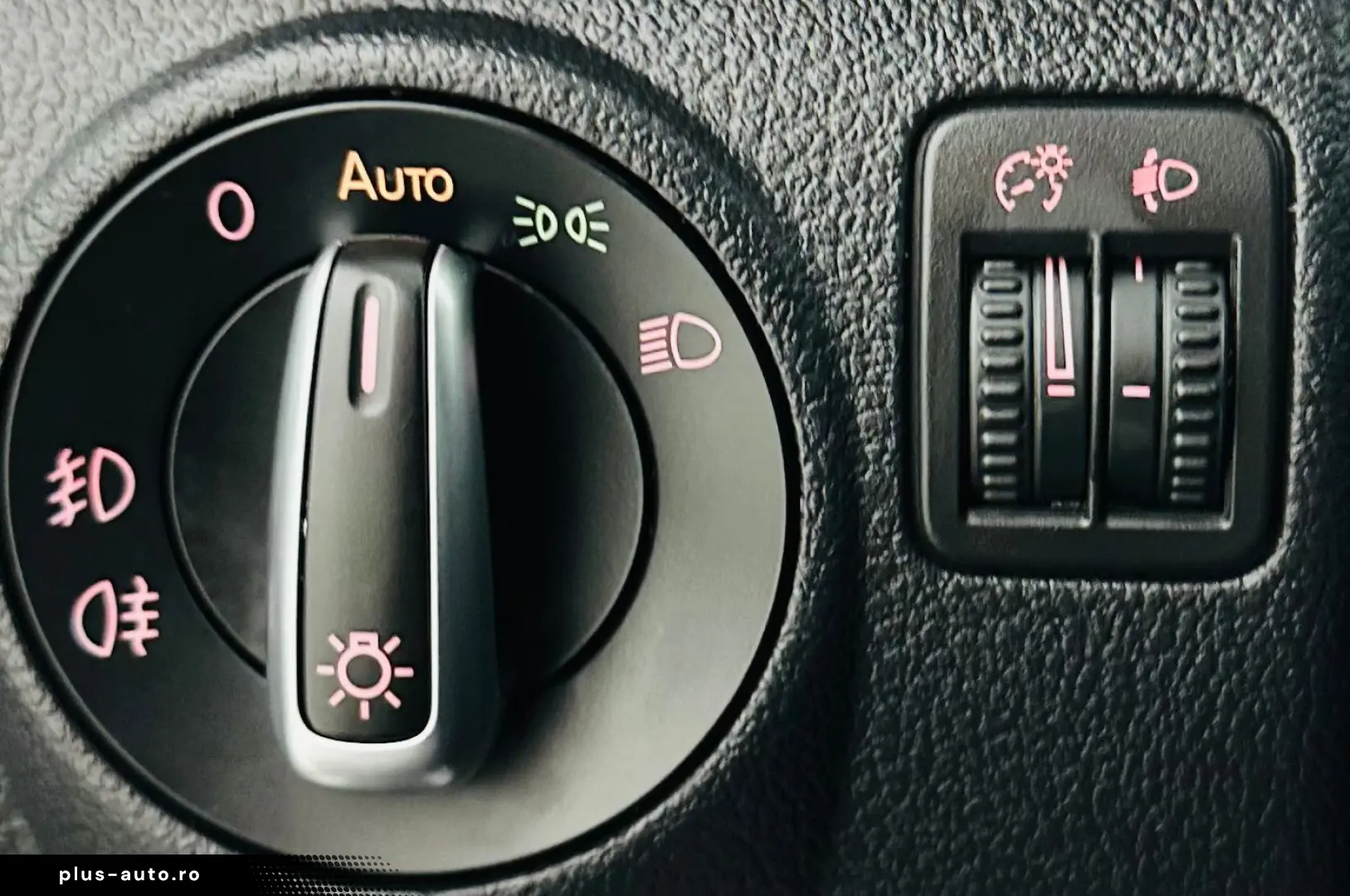 VOLKSWAGEN TIGUAN 2012 2.0D E5 Garantie 12 Luni Rate Avans 0