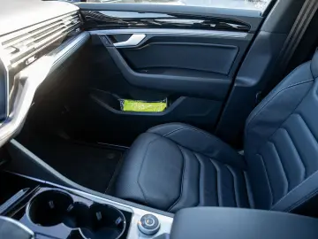 VW Touareg 3.0 V6 TDI R-Line 4M AHK HUD LUFT PANO