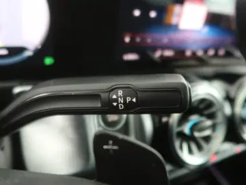 MERCEDES-BENZ EQB EQB 350 4MATIC 2022   Automatik  S&hellip;