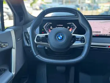 BMW iX xDrive50 Sportpak.AHK LASER PANO 22 -Sitzbelü