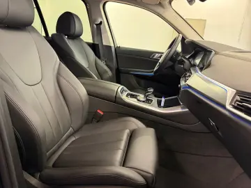 BMW X5 xDrive45e AHK LiveCockpitProf Head-Up Kamera