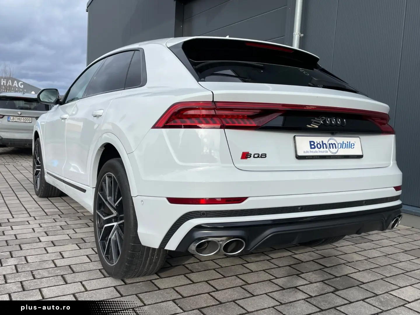 AUDI SQ8 4.0 TFSI Pano AHK STDHZG HUD 22 Zoll MWST