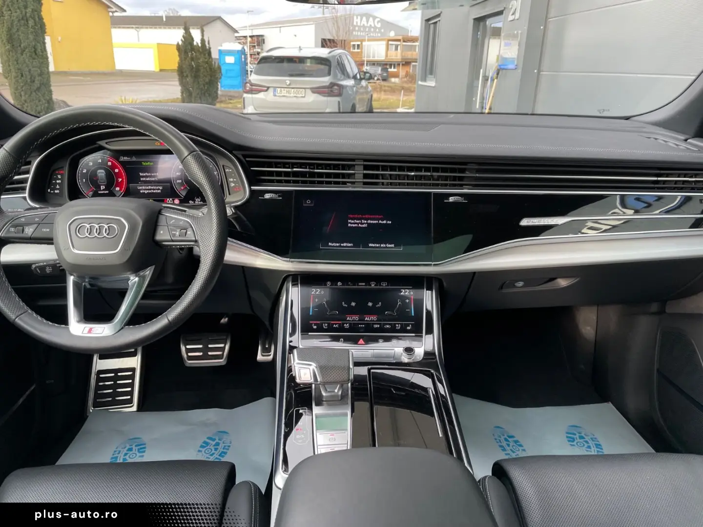 AUDI SQ8 4.0 TFSI Pano AHK STDHZG HUD 22 Zoll MWST