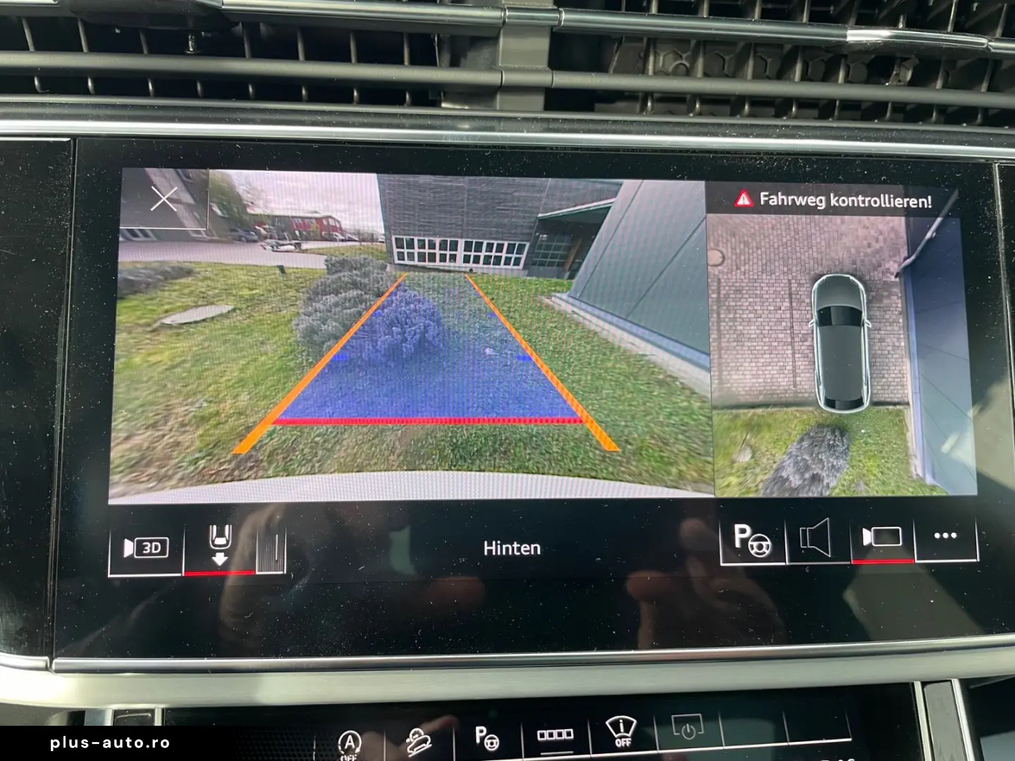 AUDI SQ8 4.0 TFSI Pano AHK STDHZG HUD 22 Zoll MWST