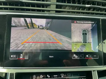 AUDI SQ8 4.0 TFSI Pano AHK STDHZG HUD 22 Zoll MWST