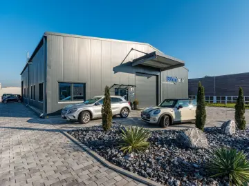 AUDI SQ8 4.0 TFSI Pano AHK STDHZG HUD 22 Zoll MWST