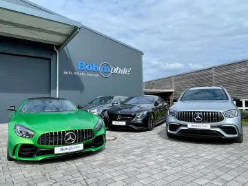 AUDI SQ8 4.0 TFSI Pano AHK STDHZG HUD 22 Zoll MWST