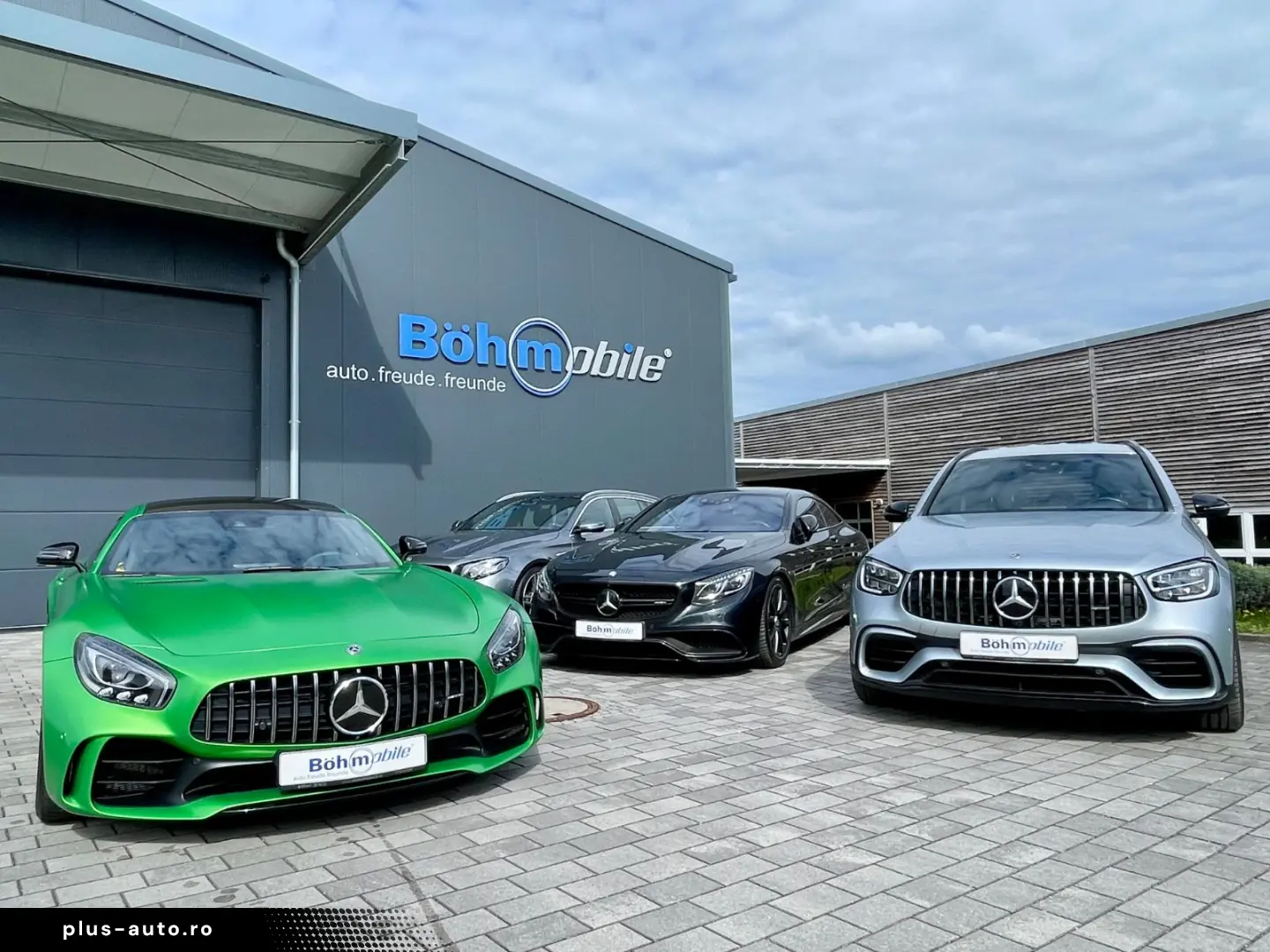 AUDI SQ8 4.0 TFSI Pano AHK STDHZG HUD 22 Zoll MWST