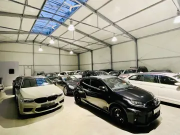 AUDI SQ8 4.0 TFSI Pano AHK STDHZG HUD 22 Zoll MWST