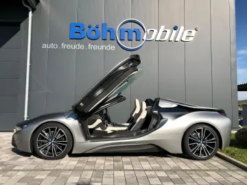 AUDI SQ8 4.0 TFSI Pano AHK STDHZG HUD 22 Zoll MWST