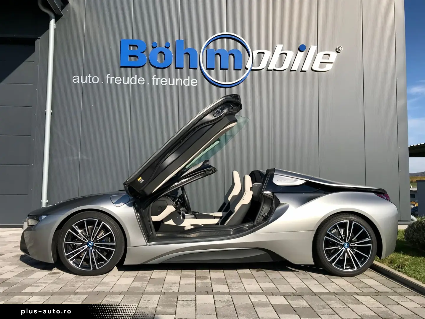 AUDI SQ8 4.0 TFSI Pano AHK STDHZG HUD 22 Zoll MWST