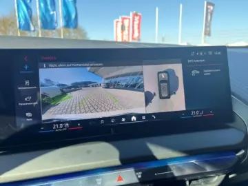 BMW X3 M50 xDr. M SportPRO 21'' IconGl Pan&hellip;