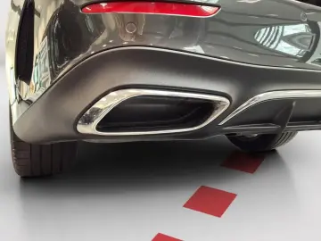 MERCEDES-BENZ E 200 AMG ADV. AIRMATIC HINTERACHSLENKUNG