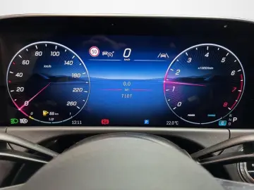 MERCEDES-BENZ E 200 AMG ADV. AIRMATIC HINTERACHSLENKUNG