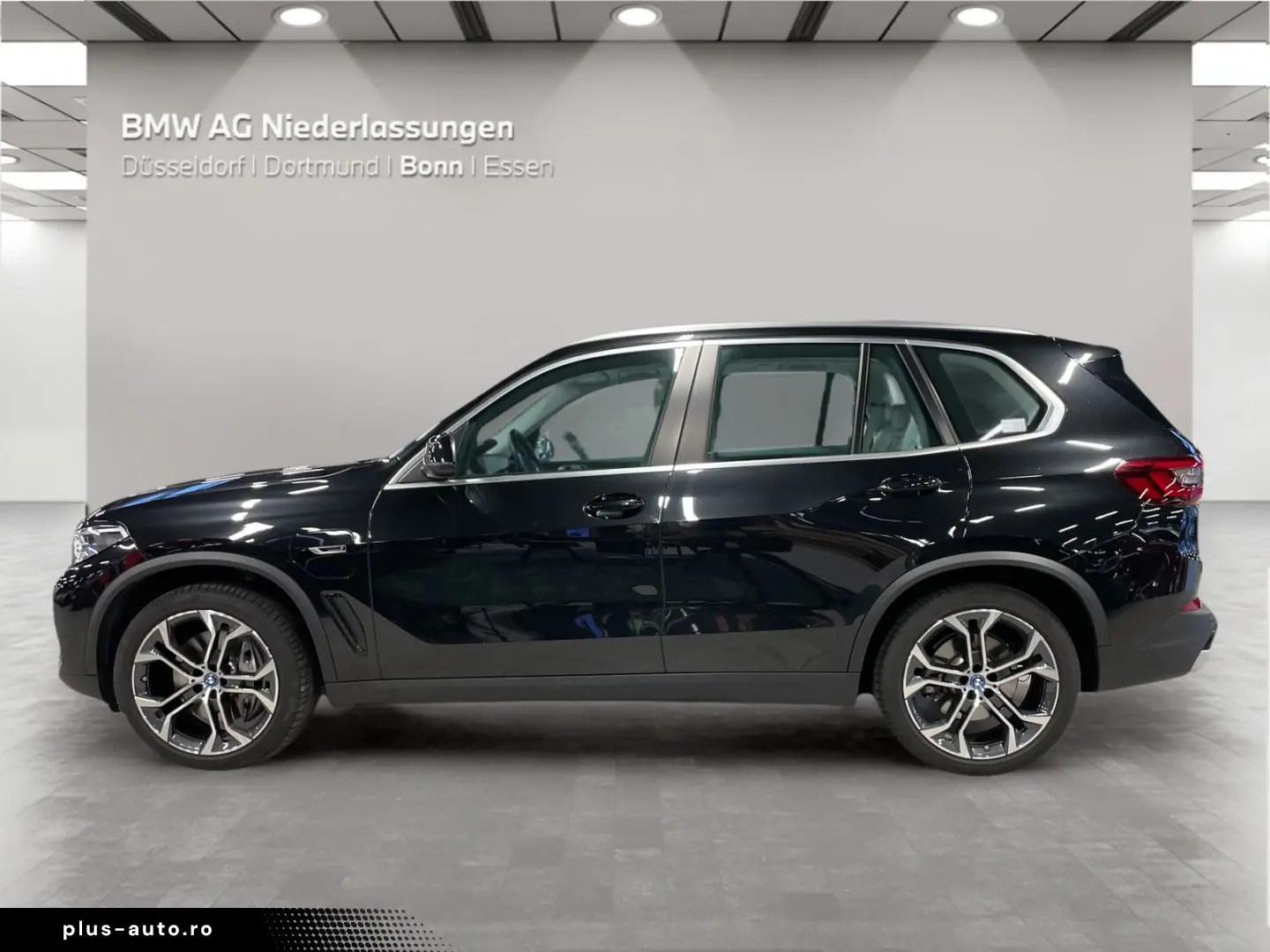 BMW X5 xDrive45e Massage AHK Harman K Head-Up Laser