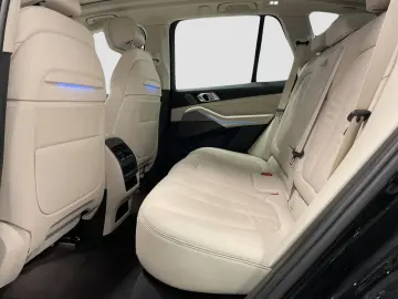 BMW X5 xDrive45e Massage AHK Harman K Head-Up Laser