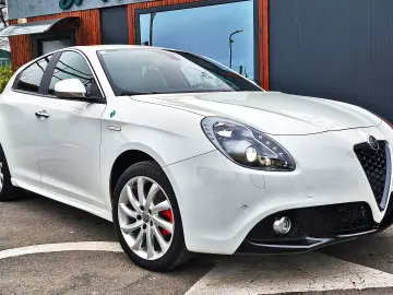 Alfa Romeo Giulietta Facelift - GARANTIE 1AN•RATE•XENON