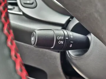 Alfa Romeo Giulietta Facelift - GARANTIE 1AN•RATE•XENON