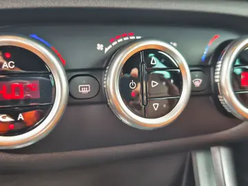 Alfa Romeo Giulietta Facelift - GARANTIE 1AN•RATE•XENON