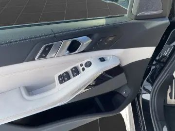 BMW X5 xDrive45e  M Sport Laser DrivingProf Panorama