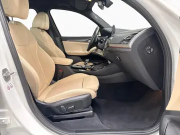 BMW X3 M40i Laser DrivAss HUD MemoSitz Kam HiFi 20