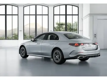 MERCEDES-BENZ E 200 4M AMG AMBIENTE DISTRO DISTRONIC