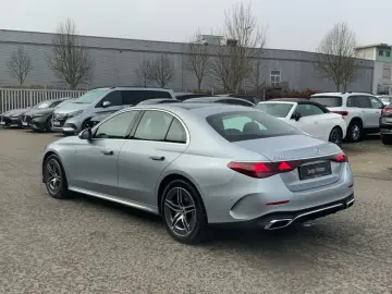 MERCEDES-BENZ E 200 4M AMG AMBIENTE DISTRO DISTRONIC